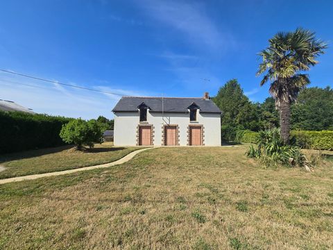 Maison d'environ 93 m² sur un terrain d'environ 1676 m² à GUIPEL