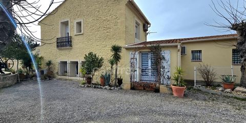 Exclusivité Maison atypique 5 pièces MEZE (34) jardin, parking, dépendances