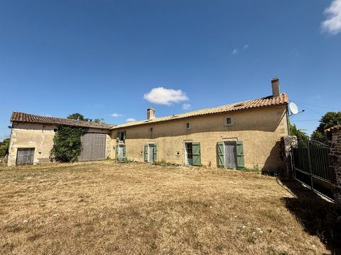 Magnifique propriété de caractère en pierre avec granges, piscine et terrain