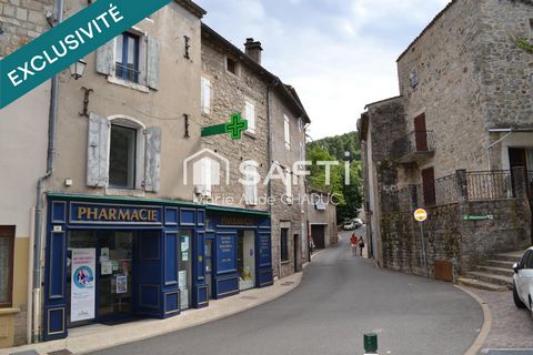 Immeuble 415 m2 avec local commercial libre