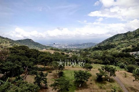 With agricultural land use but with several land uses already approved by the Municipality of Santa Ana. Only 10 min from Santa Ana Downtown.  With a distance of 15 minutes from the Clinica Biblica of Santa Ana, 20 minutes from Hospital Metropolitano...