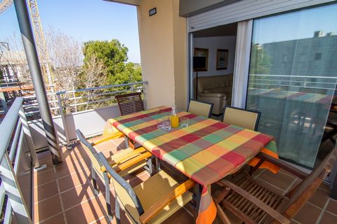 This nice apartment is located in Rosas, Costa Brava, in the province of Gerona, Catalonia. Rosas is situated on the northern coast of the Gulf of Roses, south of Cape Creus. The accommodation offers a view of the swimming pool and is part of a quiet...