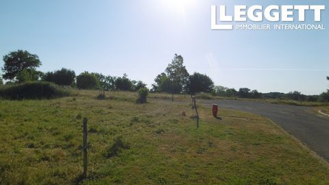 118746ILH53 - This fully serviced building plot (water, electricity, common streets and mains drainage) is part of a 9 building plot-project. Situated on the countryside in the village of Couesmes-Vaucé, it is 10 km away from the market towns of Gorr...