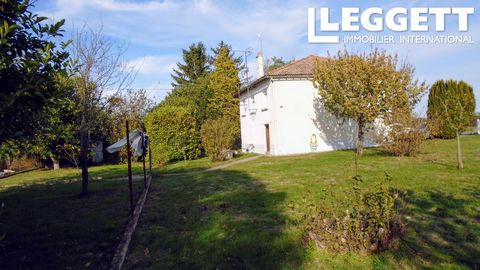 117813SHA86 - A modern detached 2-3 bedroom sous sol house offering the potential for a large family home set in beautiful gardens. Only 6 kms from the popular town of L'Isle Jourdain. Within easy reach of the larger towns such as Poitiers (58 kms) a...
