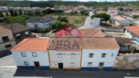House T4 with 2 floors located in Olho Marinho, Óbidos. Open space kitchen with dining room, pantry, living room with stove, four bedrooms and two complete bathrooms. With private garage for two cars. Good access to the IP6 and the A8. Very close to ...