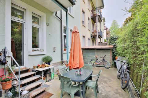 attractive multi-family house as an investment, 4 floors, 4 residential units, well rented, very centrally located, renovated, modernized, sustainably managed, central residential area in a semi-high location *This exposé is available in German, Engl...