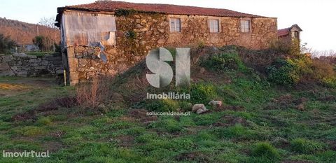 Magnificent farm with an area of 9370 m2 and approved project for rural tourism. 2 stone houses to restore, with 2 floors; 3 water mines, borehole and fruit trees: pear trees, apple trees, lemon trees, almond trees; chestnut trees, cherry trees. Exce...