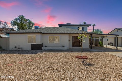 Are you ready to explore your Phoenix sanctuary near The Coronado Historic District! This updated gem effortlessly fuses contemporary elegance with comfort. A flawless interior welcomes you, demonstrating a commitment to quality. The foyer leads to a...