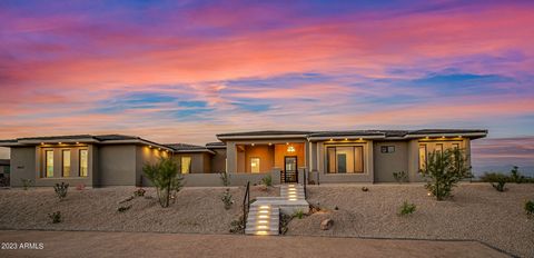 NEW CONSTRUCTION HOME with INCREDIBLE VIEWS! Presidio Homes hits it out of park with this expertly crafted home nestled among an enclave of luxury estates. With neatly paved roads and no HOA, you have the rare opportunity to enjoy your 1-acre home si...
