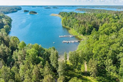 Fantastic summer houses with the little extra in beautiful Djursnäs. The houses are incredibly beautifully decorated by a professional interior designer who has done their utmost to ensure that you feel at home and have a wonderful stay. The house is...
