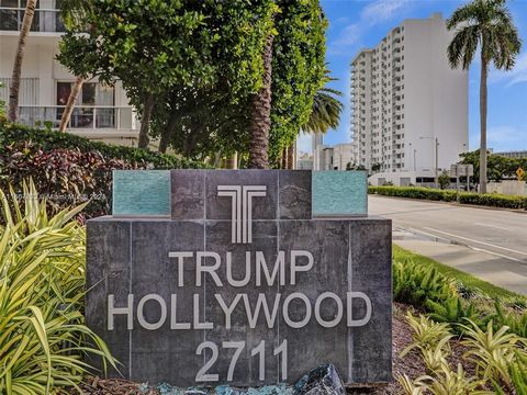 Schöne Residenz mit 3 Schlafzimmern / 3,5 Bädern im 24. Stock des Trump Hollywood Building, mit Panoramablick auf das Meer und die Stadt/Intracoastal, 2088 m², möbliert, privater Aufzug und Foyer, elektrische Jalousien, hochwirksame Fenster und Türen...