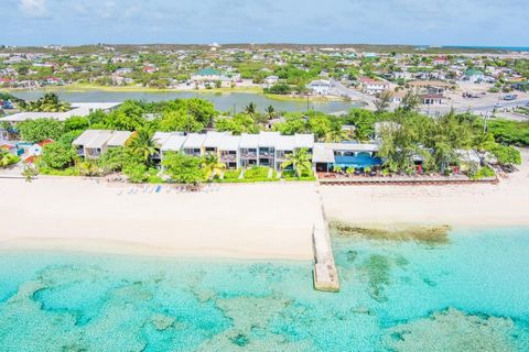 Genesteld op het poederwitte zand en het kristalheldere water van de zuidwestelijke oevers van Grand Turk, ligt het historische en bekroonde Osprey Beach Hotel. Met 27 kamers aan het strand met een eigen restaurant en zwembad, is dit uw kans om een v...