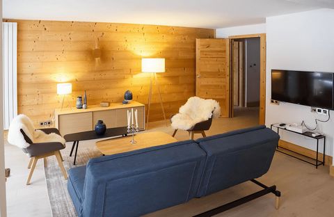 Megeve apartment, 98.57 m2 which consists of a large living/dining room open onto a fully equipped kitchen, two en-suite bedrooms with their own dressing room, walk-in shower room and toilets. Guest toilets with wash basin is available from the entra...