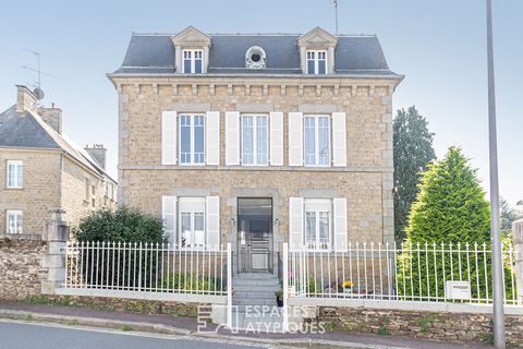 Deze woning in het stadscentrum met een oppervlakte van 190 m2 is gebouwd op een perceel van 1587 m2. De regelmatige, symmetrische architectuur met quoins, granieten kroonlijst en zittende honden getuigen van de constructie uit 1830 en geven het een ...