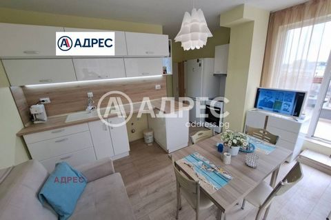 Apartamento soleado de un dormitorio. Consta de un hall de entrada, un baño con inodoro, una sala de estar de 15 metros cuadrados, una gran terraza con una vista y amplitud únicas: 8 metros cuadrados, un dormitorio con terraza. Amueblado, equipado, l...