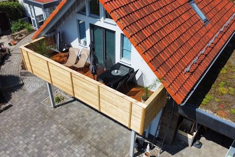 Dit leuke appartement in Obernburg (Vöhl) heeft 2 slaapkamers. Het is ideaal voor natuurliefhebbers. De rustige omgeving is ideaal voor wandelen en fietsen. Obernburg is een deelgemeente van Vöhl in het Natuurpark Kellerwald-Edersee. Een goed onderho...