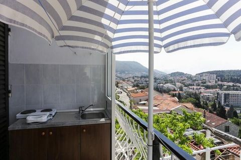 Lapad View Apartments are located on the Lapad Peninsula, 3.5 km from Dubrovnik’s UNESCO-protected Old Town. Luggage storage before check in is available. Free public parking is possible at a location nearby (reservation is not possible). This studio...