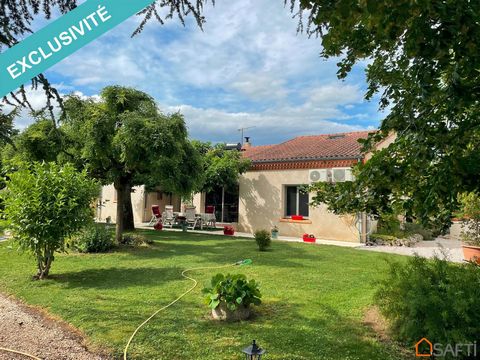 Castres Ouest, Chemin de la Laurétié, au calme d'un écrin de verdure, à proximité des zone commerciale, proche de la route de Lavaur et accès à la voie rapide, venez découvrir cette superbe maison traditionnelle de plain-pied sur son terrain paysager...