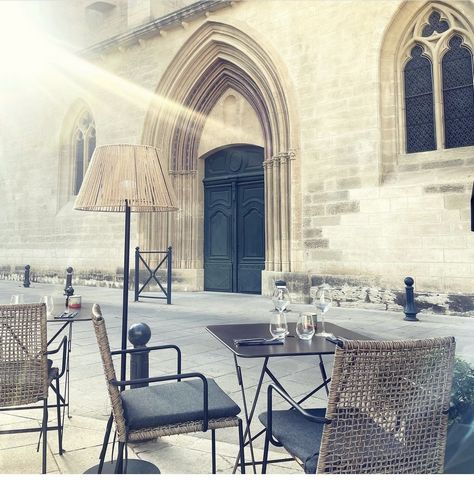 Villeneuves les Avignon, RESTAURANT CENTRE