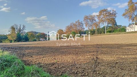 Terrain constructible en bordure de cours d'eau