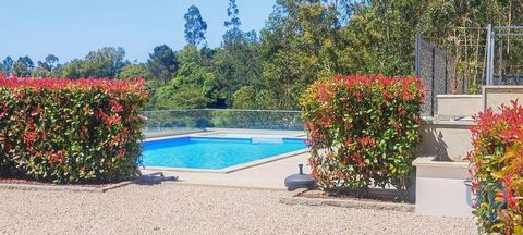 Excelente oportunidade de adquirir uma moradia T7 de alto padrão em Vila Nova de Cerveira, localizada numa zona tranquila, rodeada pela natureza e com vistas deslumbrantes do Minho. Com uma área total de 5360 m² e uma área útil de aproximadamente 550...