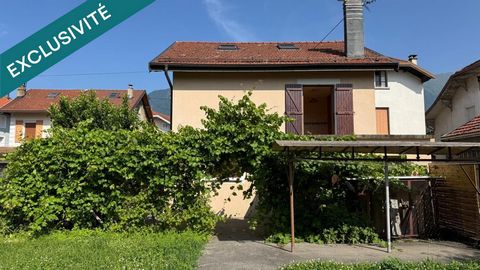 Maison de ville avec jardin et 2 grands garages