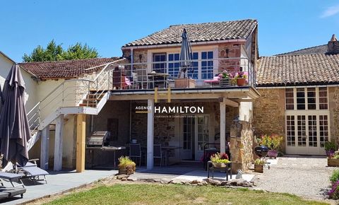PROPRIETE DE VILLAGE INCLUANT 3 LOGEMENTS, PISCINE CHAUFFEE, GARAGE ET DEPENDANCES