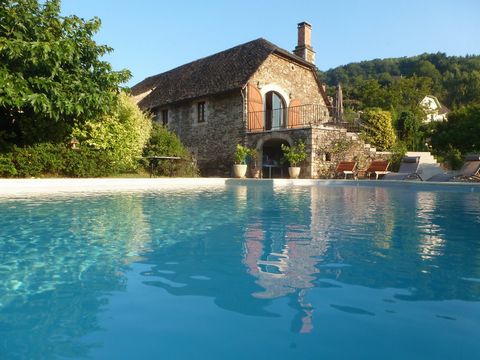 Propriété de charme: Maison XVII ième et grange reconvertie