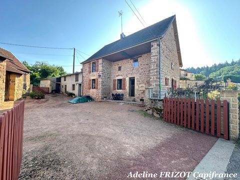 MAISON EN PIERRE- 2 CHAMBRES - DEPENDANCES - GARAGE - TERRAIN 842M2 -