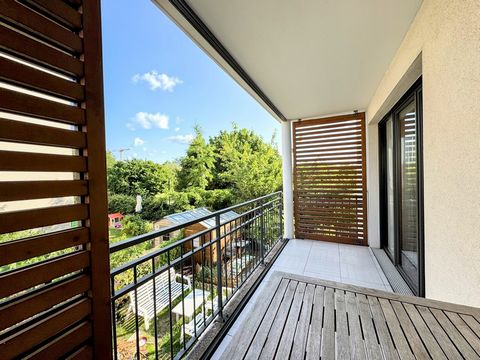Dans la ville de GUYANCOURT, à proximité de toutes les commodités, Christine de BLB Immobilier a le plaisir de vous faire découvrir ce très bel appartement familial de 4 pièces, situé dans un immeuble de standing récent et sécurisé. SANS TRAVAUX à pr...