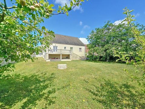 Plain-pied surélevé sur sous sol total 6 pièces 158m²
