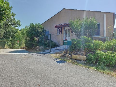 Maison de village de 2005 en parfait état