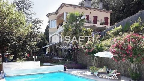 Propriété de charme de 275m² à Vals-les-Bains,