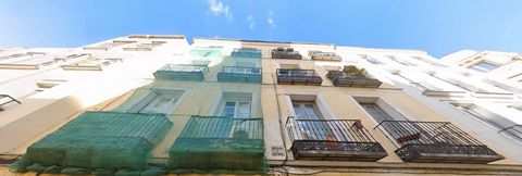 Geweldige kans voor investeerders in Justice! Velzia Homes presenteert San Lucas, een architectonisch juweeltje in het hart van Madrid. Een klassiek gebouw uit 1900 van 1.152 m² in een van de meest exclusieve wijken van Madrid. Gelegen aan de Calle S...