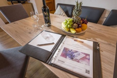 Bienvenue au Landhaus Alpbach ! En tant qu'invité dans notre Landhaus Alpbach, vous pourrez profiter de merveilleuses vacances dans un environnement très particulier. Alpbach est considéré comme le plus beau village d'Autriche et est largement connu ...