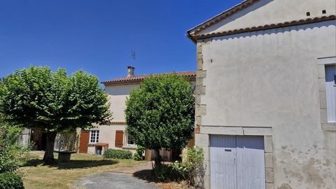 Maison de hameau avec dépendances et terrain de 2800m²
