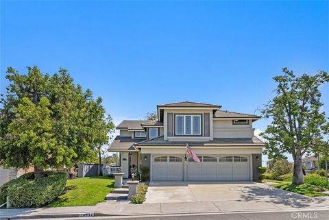 Welcome to the hilltop community of Portola Hills. This cul-de-sac home is located in the highly sought after Antigua Tract. Arriving at this tastefully upgraded home, you will immediately notice the pride of ownership with the inviting sitting area ...