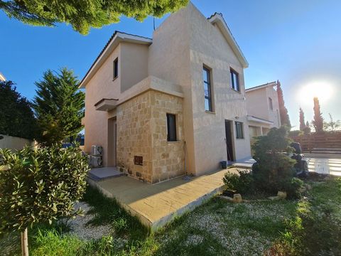 Three Bedroom Detached Villa For Sale in Venus Rock, Kouklia, Paphos with Title Deeds A well presented three bedroom detached villa set within the desirable area of Kouklia. This property really is immaculate and has been meticulously maintained by t...