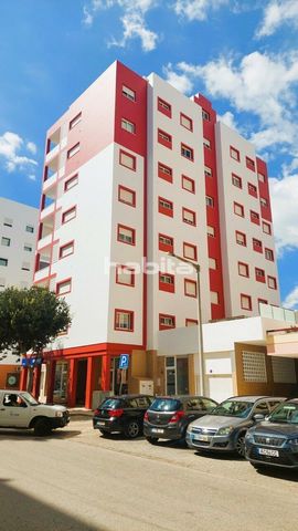 Excellent 3 bedroom apartment in Quinta da Malata with generous areas, on the 7th floor, with 2 bathrooms, facing south and east with lots of natural light, with 1 parking space in the garage and a private storage room. Schedule your visit now!!! Fea...