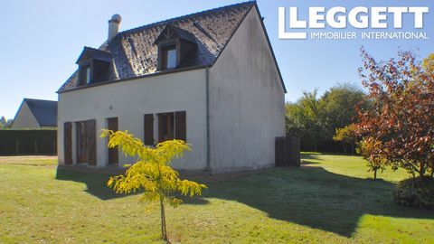 A15901 - Situated in the village of Parcay les Pins, a nice village with a Bar/Restaurant, Boulangerie, Corner shop and Museum. All the lovely attractions of the the Loire Valley are within easy reach including the pretty towns of Saumur, Langeais, B...