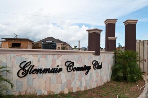 Located in May Pen in a family friendly development, a 45 minute drive from Kingston and Mandeville and you can avail yourself of this affordably priced 3 bedroom 2 bathroom bungalow home in a lovely, secure gated community flanked by a choice of Hig...