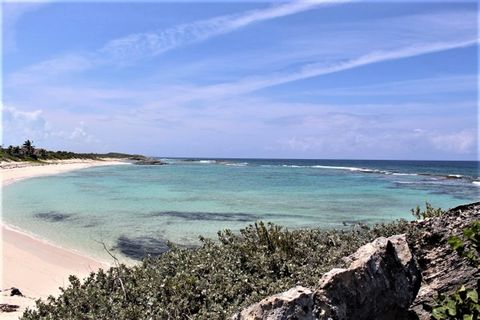 Dieses Grundstück befindet sich in einer wunderschönen geschützten Bucht in McKanns Siedlung. Mit 100 Fuß Strandfront bietet es einen herrlichen Meerblick und atemberaubende Sonnenaufgänge. Man kann Kajak fahren, schwimmen und im kristallklaren Wasse...