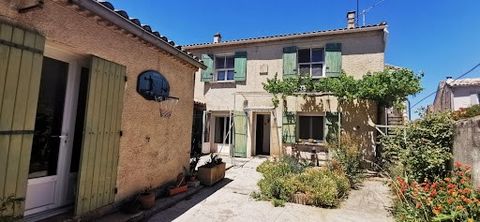 MOURIES, 2 minutes from the village center Pretty village house to refresh with a surface area of 110m² + studio of 23m² in outbuilding. This house offers you on the ground floor 1 living room, kitchen, bedrooms, shower room and WC then upstairs 2 be...