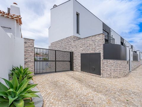New villa just built, very central, with a short walking distance to all services and road accesses, as well as the best beaches in Cascais and the train station. The house faces east west and consists of 3 floors: - The ground floor consists of a la...