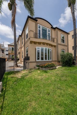 Prime Investment Opportunity in Los Angeles. Experience modern luxury at 1117 S Wooster St, a meticulously renovated fourplex offering a blend of sophistication and investment potential in the heart of Los Angeles. Each of the four units features 2 b...