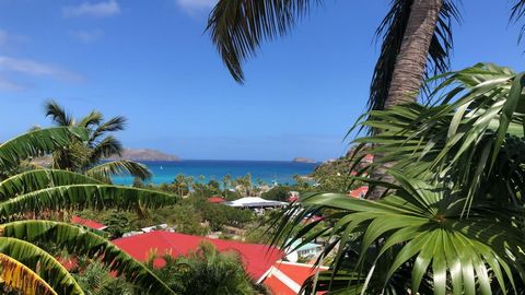 La plage de St Jean à pieds.... Les restaurants et commerces à proximité ... C'est l'emplacement idéal de cet appartement avec vue mer. Appartement composé d'une pièce à vivre avec cuisine ouverte, d'un bureau (ou espace nuit), d'une salle d'eau avec...