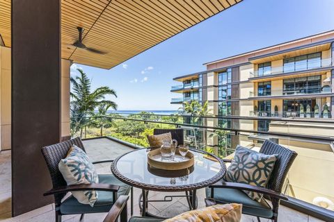 Presenting a fantastic opportunity to own a stunning residence on the 6th floor of building 5 at Park Lane Ala Moana in Honolulu. This 2-bedroom + Den gem offers an ideal layout for maximum privacy, high-quality finishes, and incredible views. Explor...