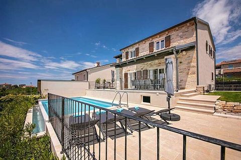 Poreč surroundings, designer stone luxury Istrian villa for sale   WLR is selling a beautiful designer stone luxury Istrian villa with a pool, 13 km from Poreč and the sea. This Designer stone luxury Istrian villa has an area of ​​355 m2 and consists...