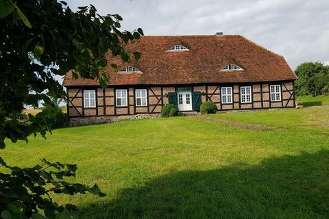 Oud herenhuis, geïsoleerde ligging in beschermd landschapsgebied, aparte ingang en volledig ingericht, grote tuin voor eigen gebruik, tuin is omheind