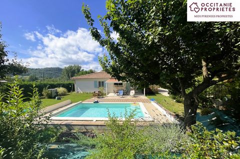 Located in the Arize Valley, single-storey villa of 122m2 from 2015 with swimming pool and garage on a plot of 2000m2. On the day side, you will enjoy a living room with open kitchen of 45m2 with pellet stove, leading to a pretty covered terrace, ide...